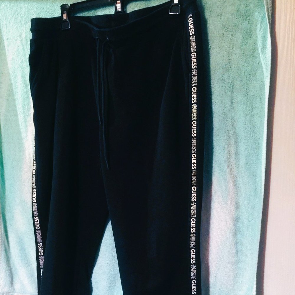GUESS BLACK JOGGERS  XL Ladies - Cuffed Joggers